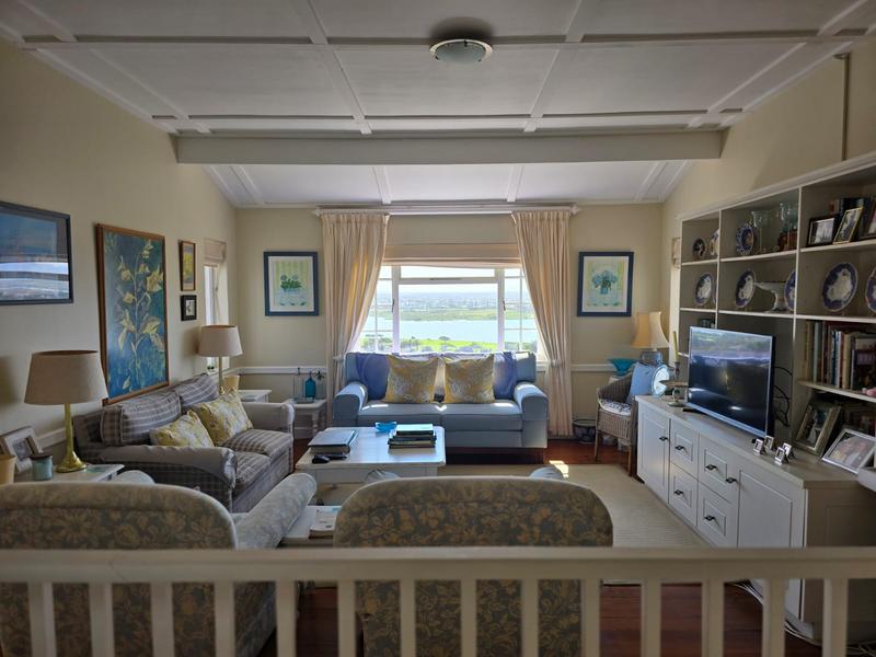 3 Bedroom Property for Sale in Lakeside Western Cape